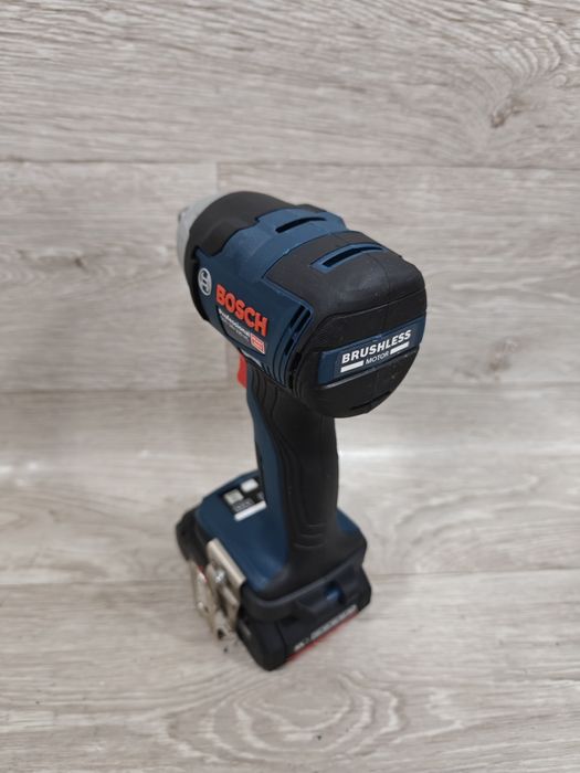Impact Bosch GDS 18V-330 HC