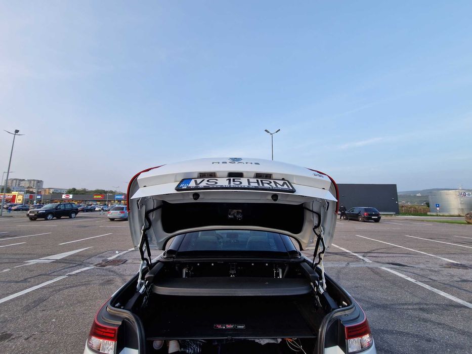 Vând Renault Megane Cabriolet EZ1S06