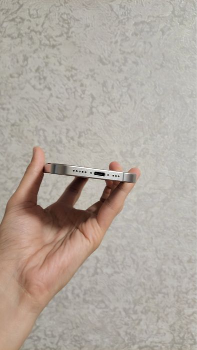 Iphone 15 pro 128gb ideal