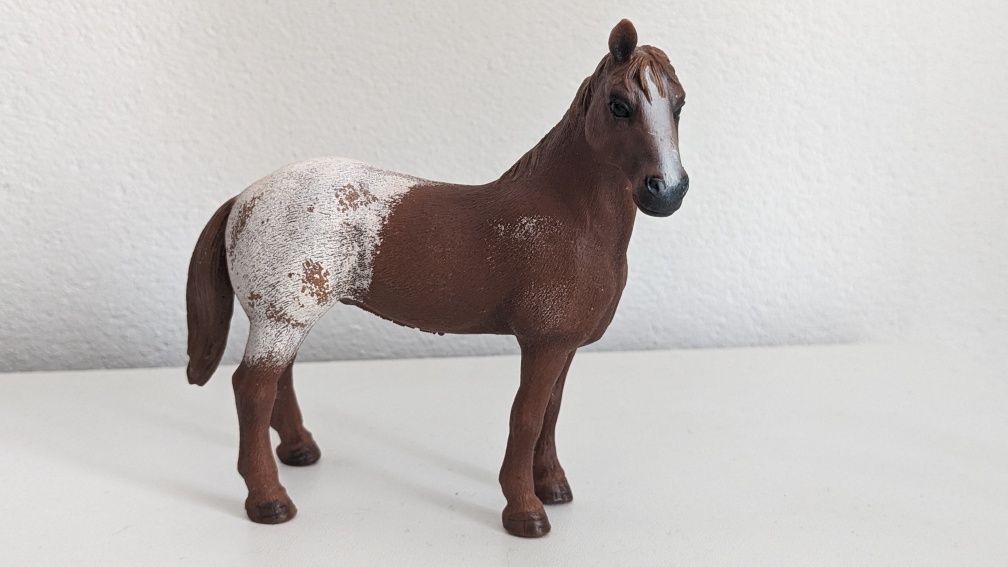Vând figurine Schleich model cai