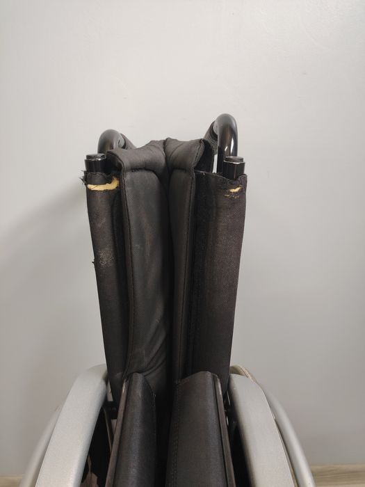 Carucior cu rotile/Fotoliu rulant pentru persoane cu handicap141