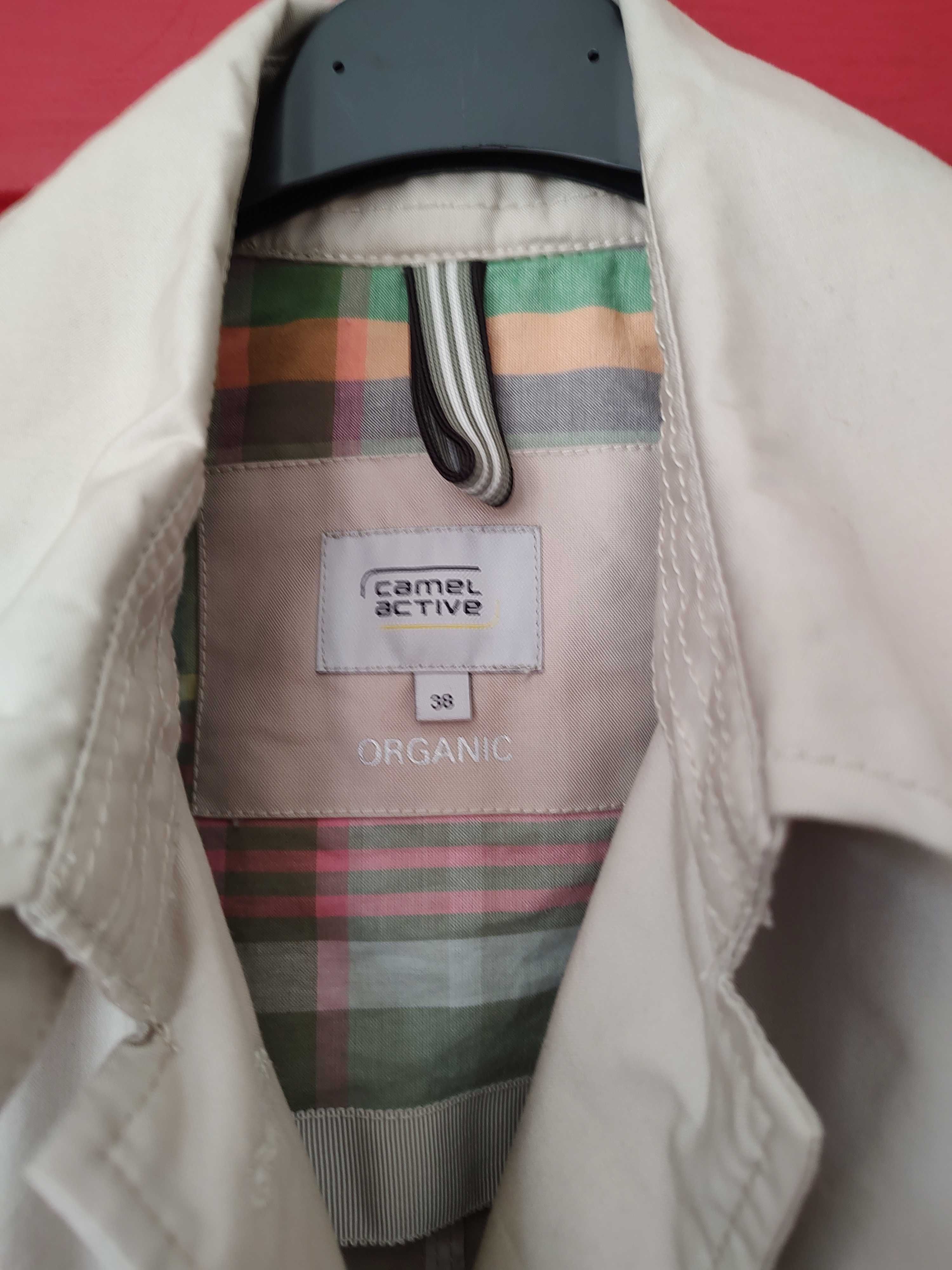 Trench dama nr.38 Camel Active, nou