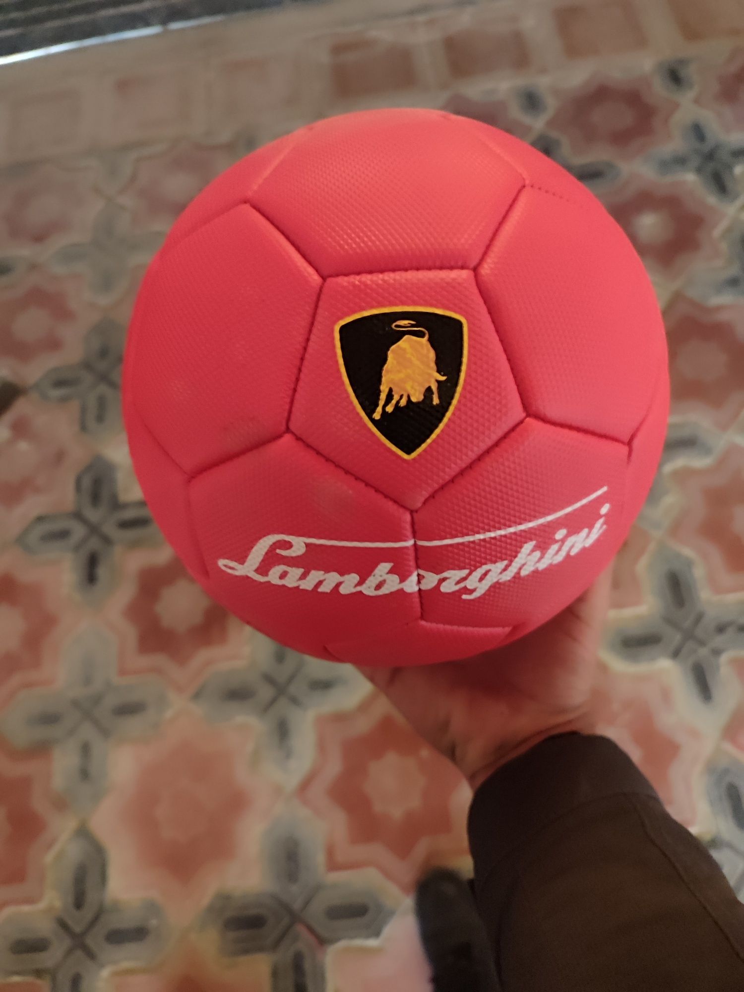 Assalomu aleykum maydon koʻrmagan fudbol topilar sotiladi  sifatli