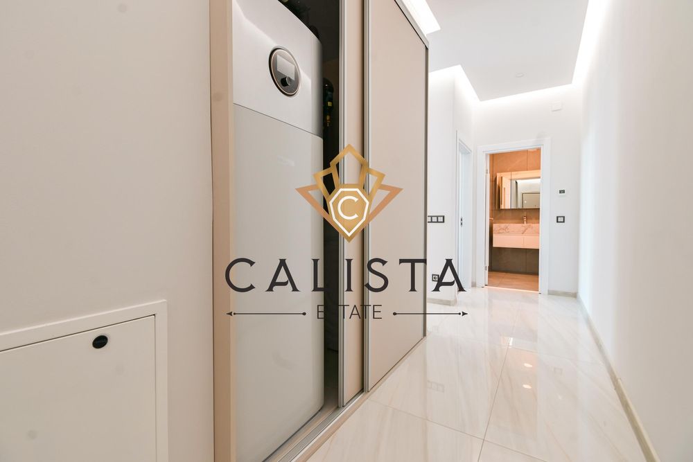 Двустаен апартамент за продажба в ж.к. Кръстова вада, 2097606