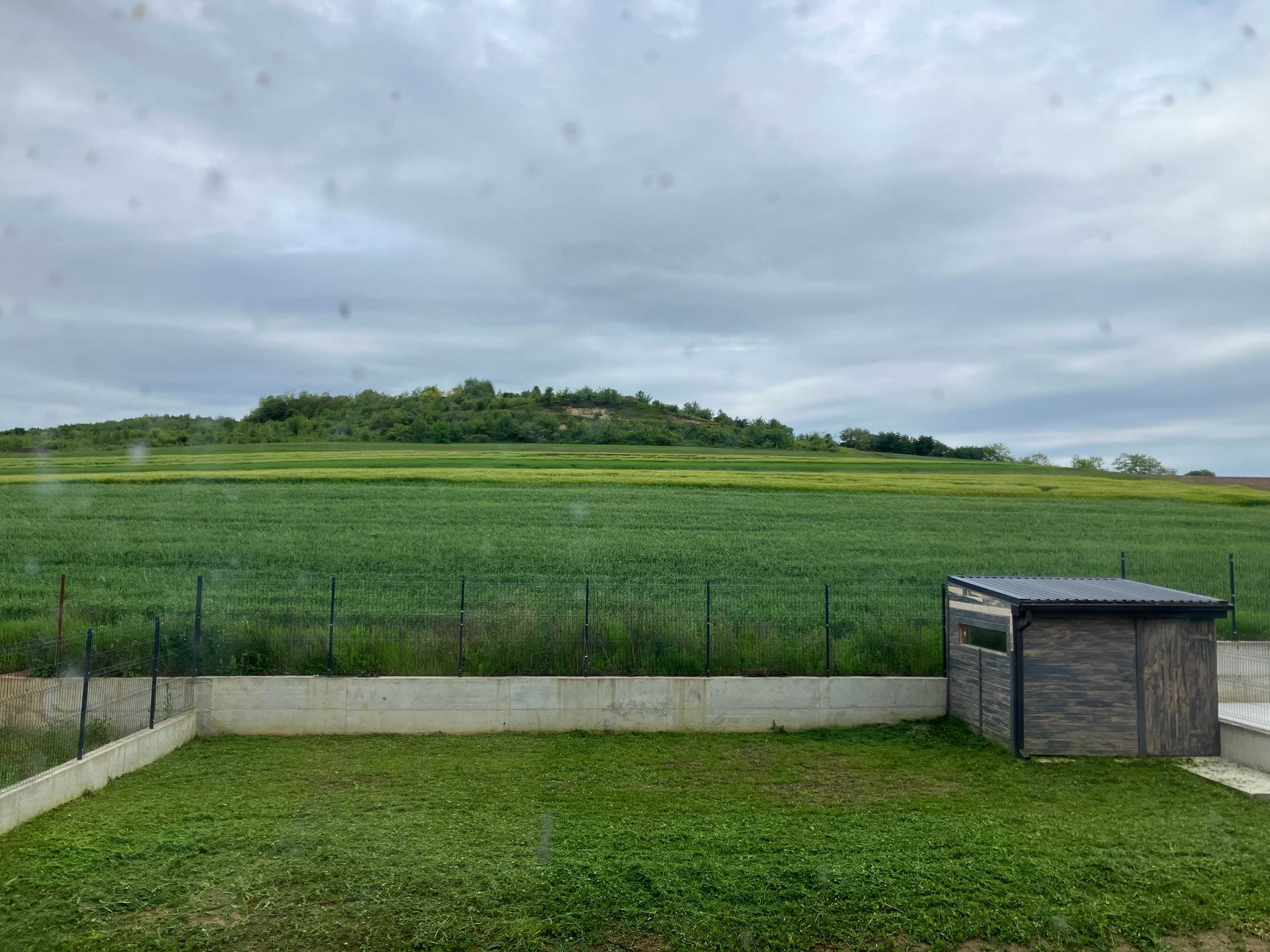 Persoana fizica VAND sau SCHIMB casa in CORUSU