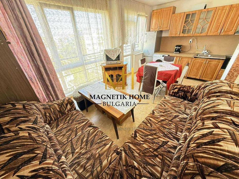 Приветлив тристаен апартамент с ПАРКОМЯСТО в ж.к. Сарафово