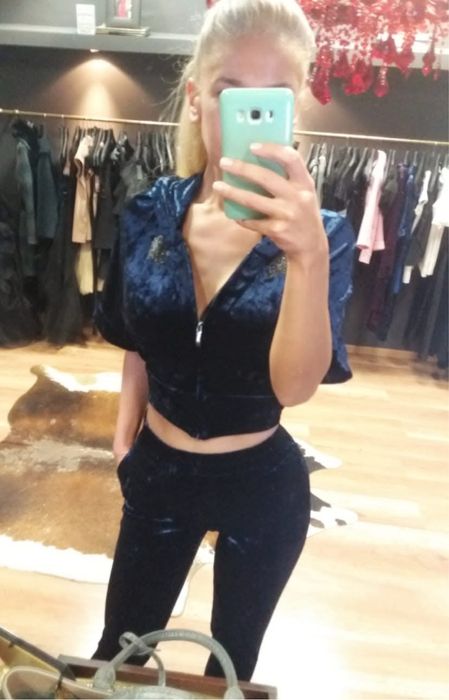 Тъмно син сет с качулка Авин