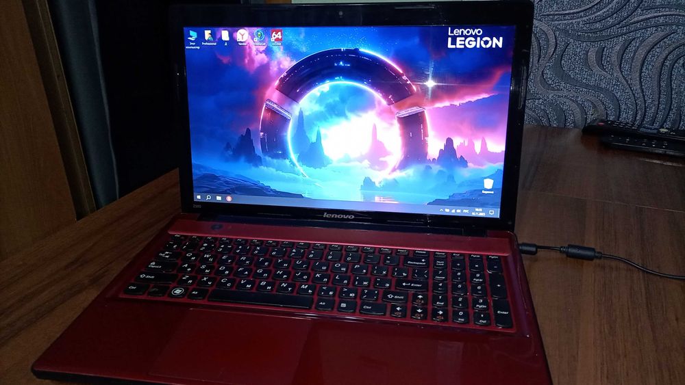 Продам ноутбук i5.