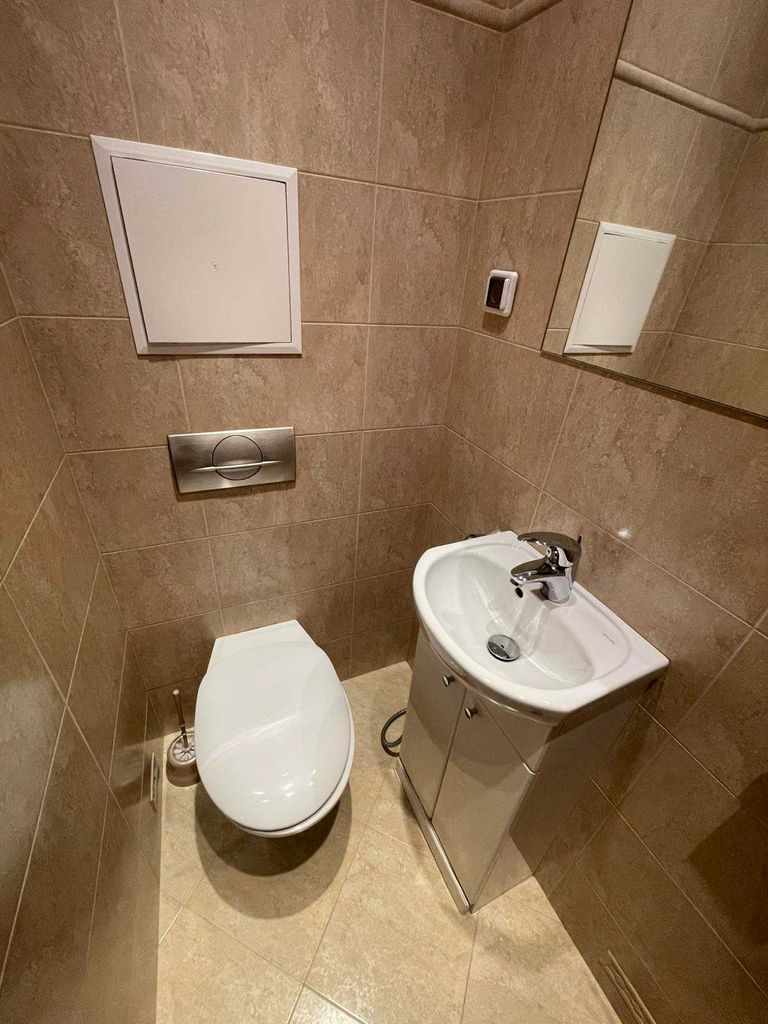 Дава се под наем Тристаен апартамент в София, Дианабад - 100 кв.м за 925 € - Снимка #9