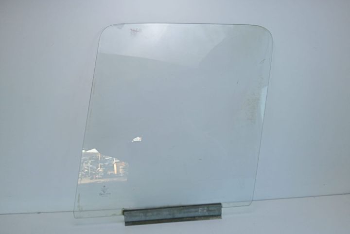Geam usa stanga fata Mercedes-Benz Sprinter prima generatie 903 (face