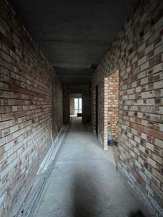 Катеж сотилади Урикзорда Масжиди оркасида