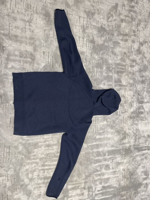 Navy nike tech fleece