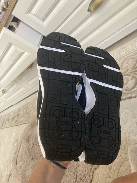 Adidasi air max dama