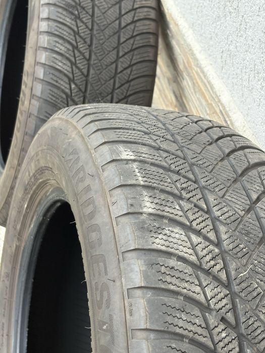 Set 4 anvelope iarna 225/60 R17 99H Bridgestone Blizzak LM 001