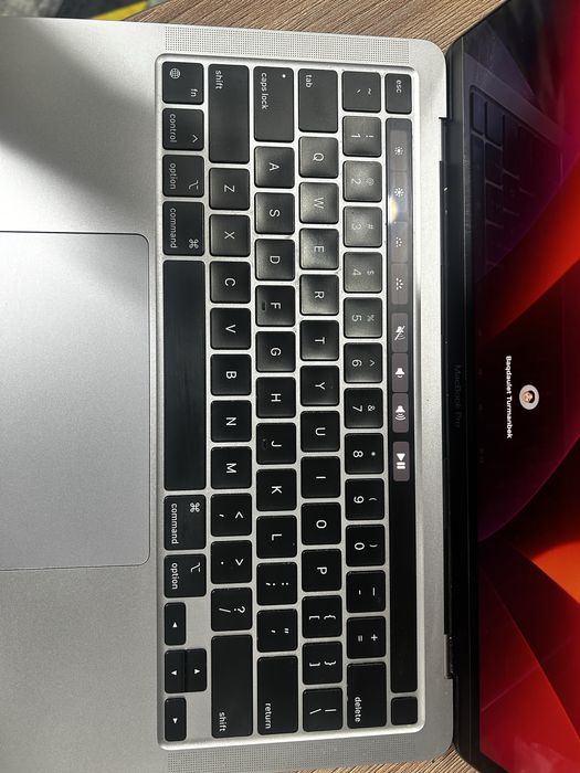 macbook m1 pro apple