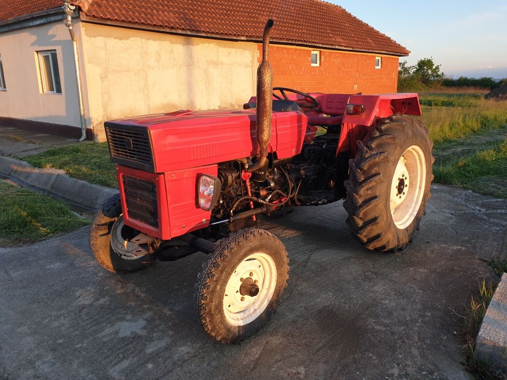 Vind tractor UTB 445