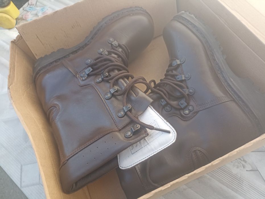 Vând bocanci militari vara _ iarna