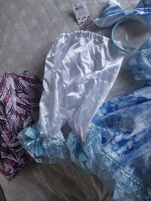 Платье Мальвина детская  4 5 лет новая продам превазная