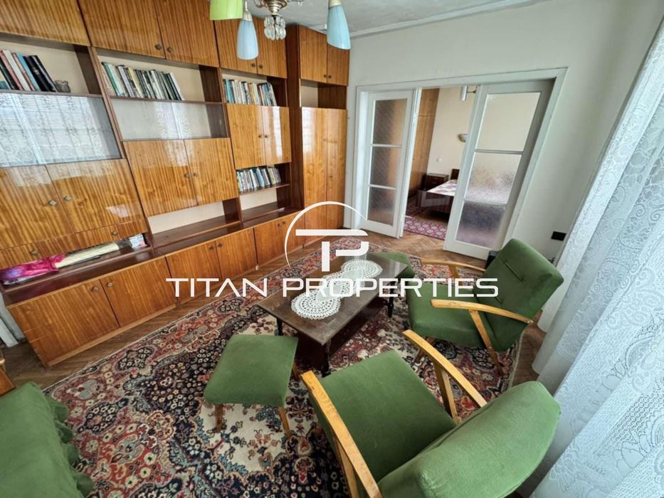 Продава се Тристаен апартамент в Бургас, Лазур - 95 кв.м за 1859 €/кв.м - Снимка #2