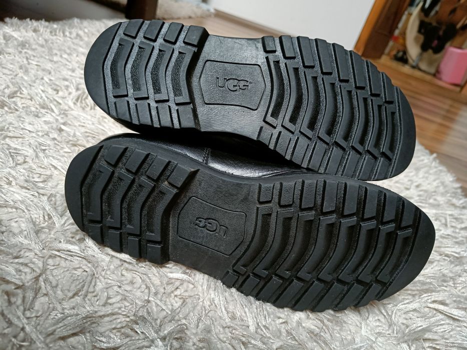 Cizmă UGG piele 38