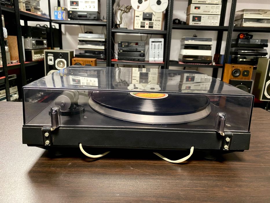 Отличен грамофон Philips