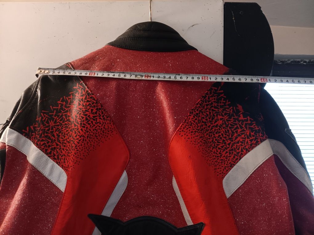 Продавам мото екип  Dainese