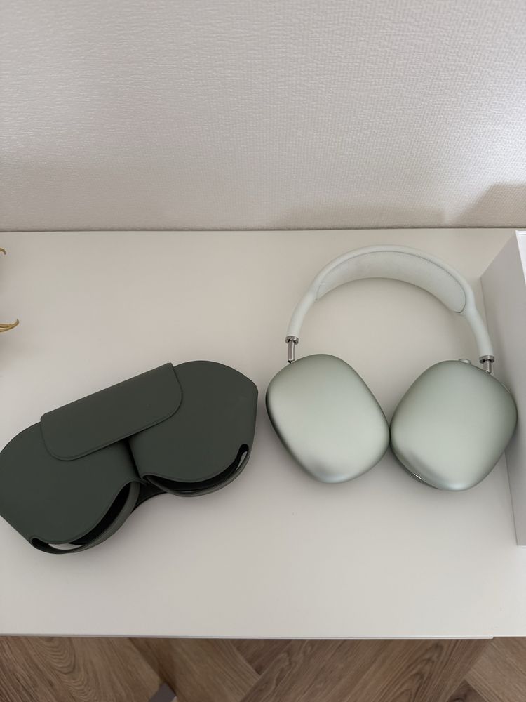 Airpods max зеленый