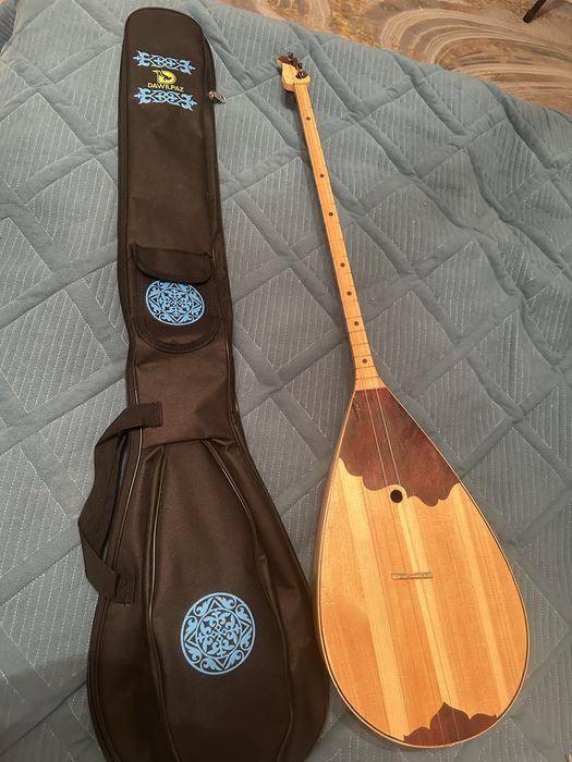 Домбыра музыкальный инструмент