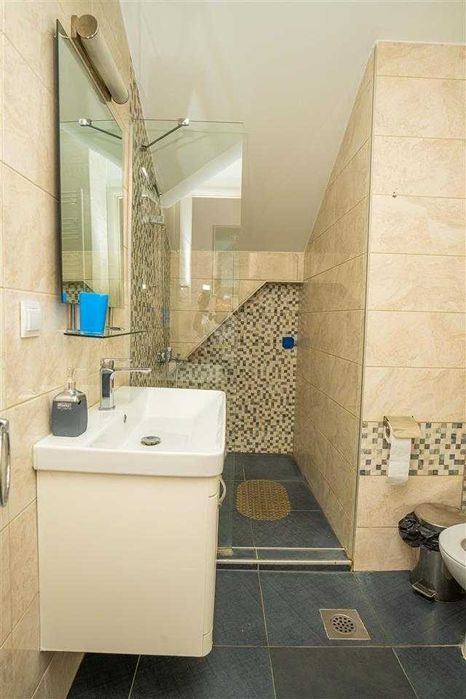 Дава се под наем Двустаен апартамент в Бургас, Лазур - 57 кв.м за 204 € - Снимка #3