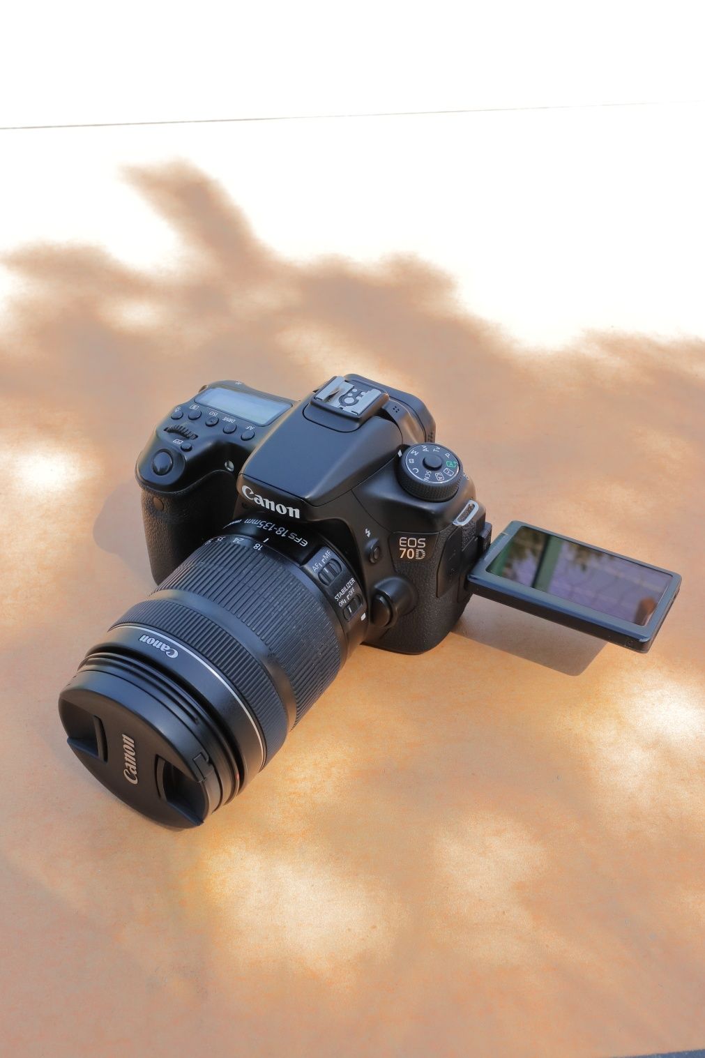 Canon 70D + EF-S 18-135 IS STM