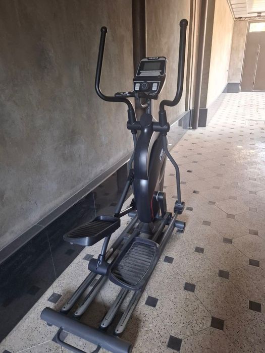 Продаю свой Эллиптический тренажер Powergym