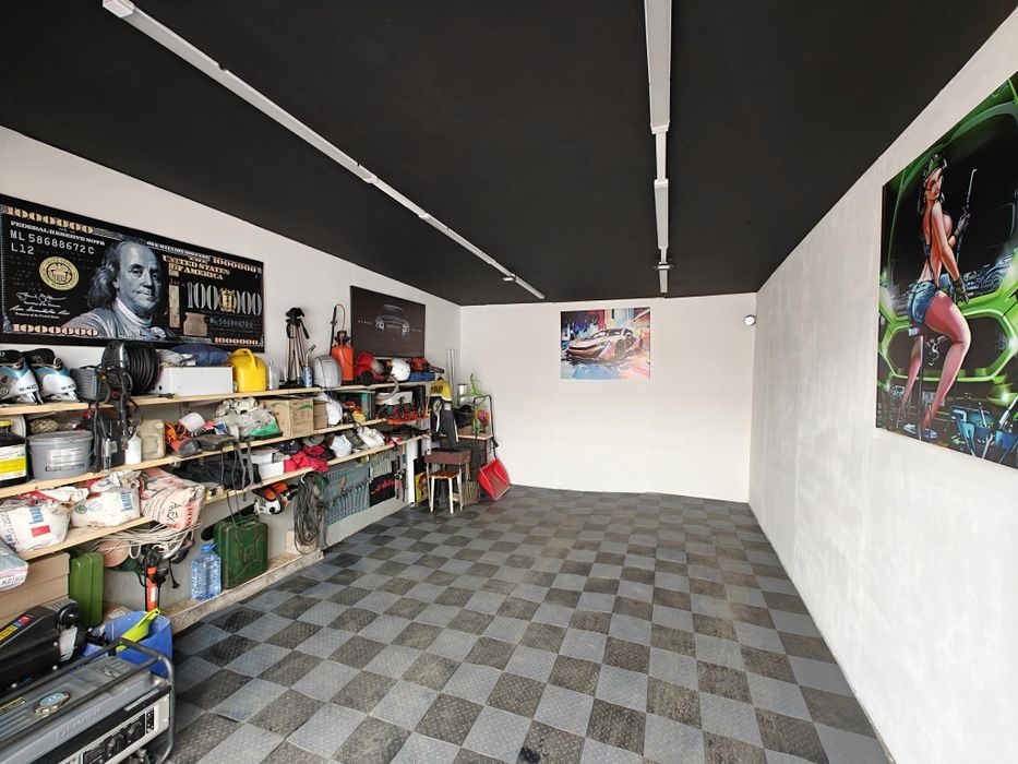 Гараж по адресу ул.Казхстан, 73/10