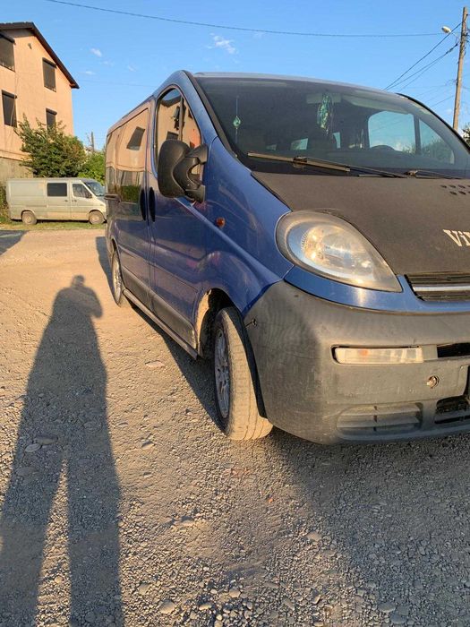DE VANZARE URGENT duba opel vivaro
