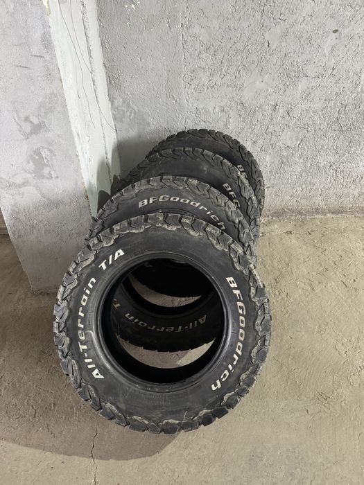Anvelope BFGOODRICH A/T 265/65/17