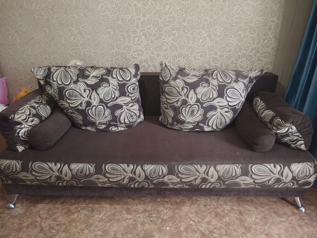 Продаётся диван 35000