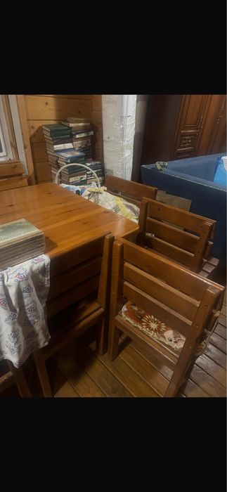 Стол из натурального дерева на 6 персон