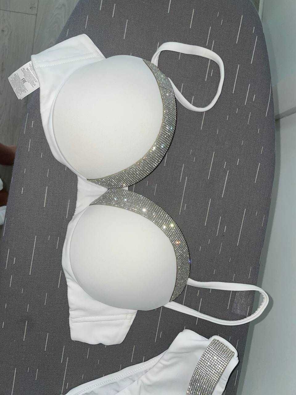 Set costum de baie Calzedonia limited edition