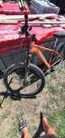 Vând bicicleta 250 ron
