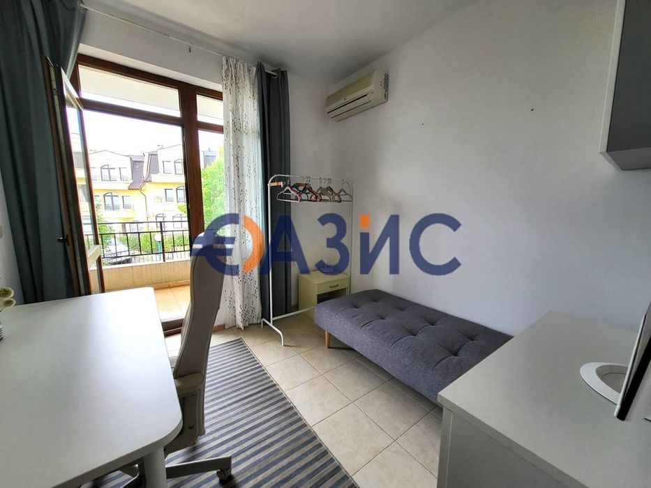 Продава се Тристаен апартамент в с. Кошарица, Област Бургас - 76 кв.м за 960 €/кв.м - Снимка #3