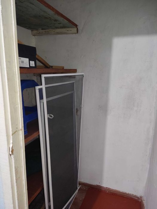 Shahar markazida 2 xonali kvartira sotiladi.