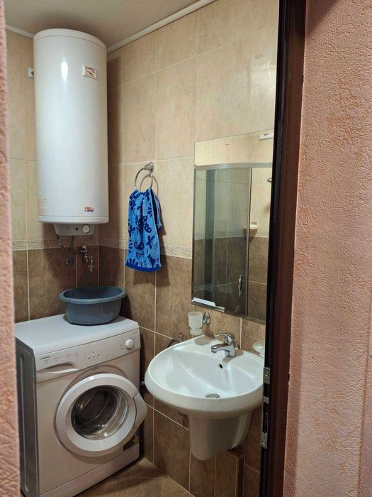 Дава се под наем Двустаен апартамент в Свети Влас - 45 кв.м за 200 € - Снимка #1