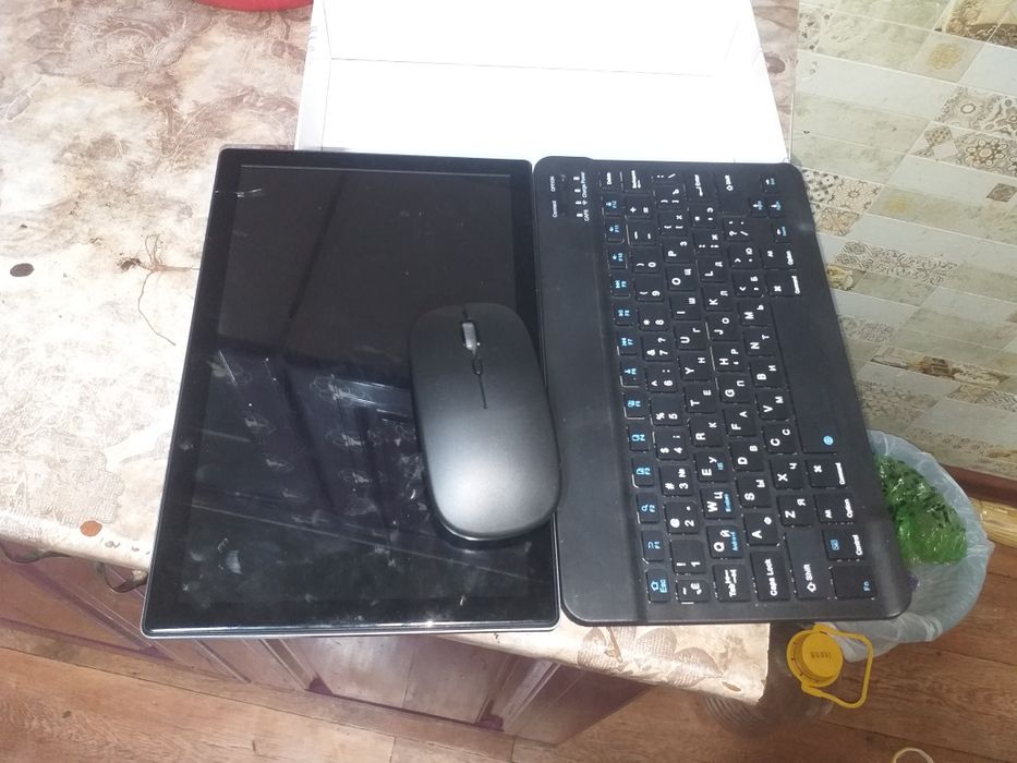 Планшет G3000plus