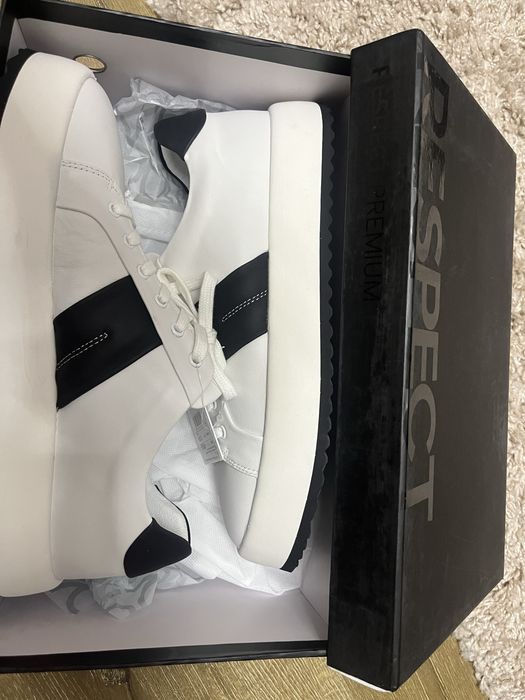 Обувь новая  бренд респект