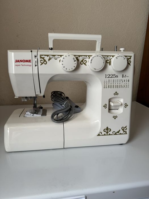Машинка швейная Janome 1225s