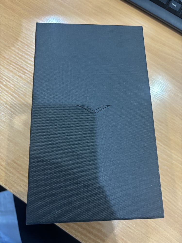 Продам Vertu новый