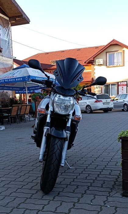 SUZUKI GSR600 an 2007