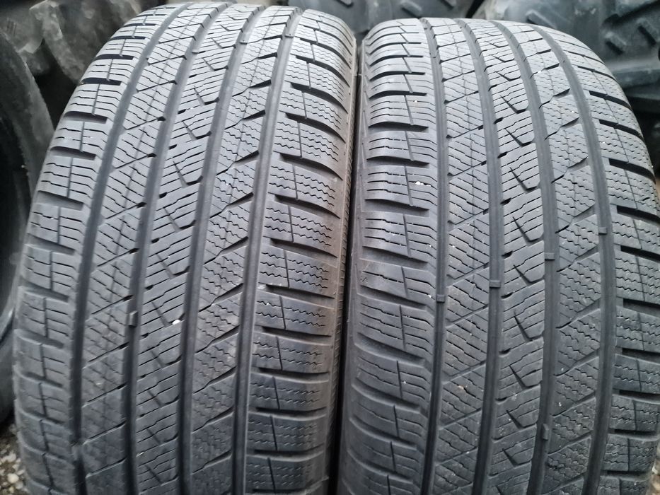 Anvelope 215/50R18 marca Vredestein, DOT 2022, 7 mm