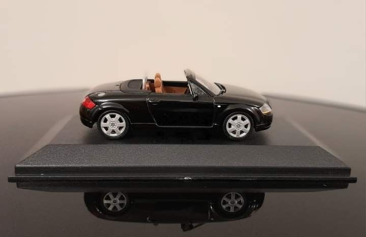 Audi TT Roadster (1999) 1:43 Minichamps