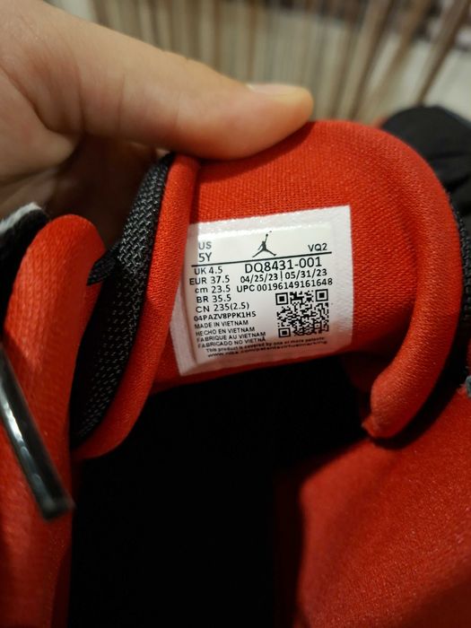 Обувки Jordan   37.5 номер