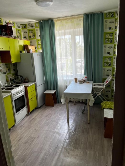 Продам квартиру 4х комнатную